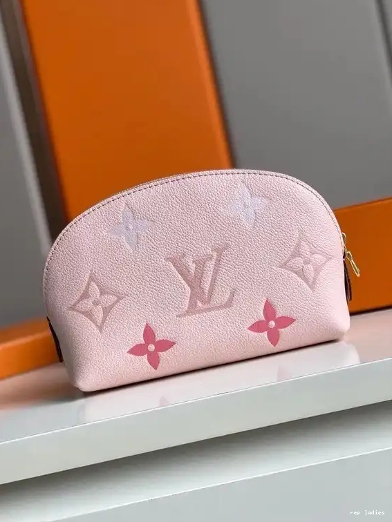 Cheap COSMETIC VUITTON LOUIS POUCH 0508